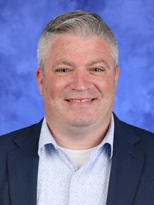 Daniel Minnucci, professional head and shoulders photograph