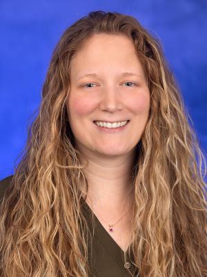 Professional portrait of Heidi Vinson